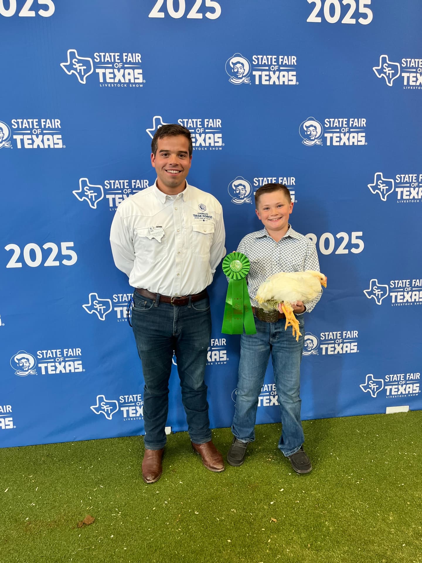Steven volunteering at the State Fair of Texas livestock show